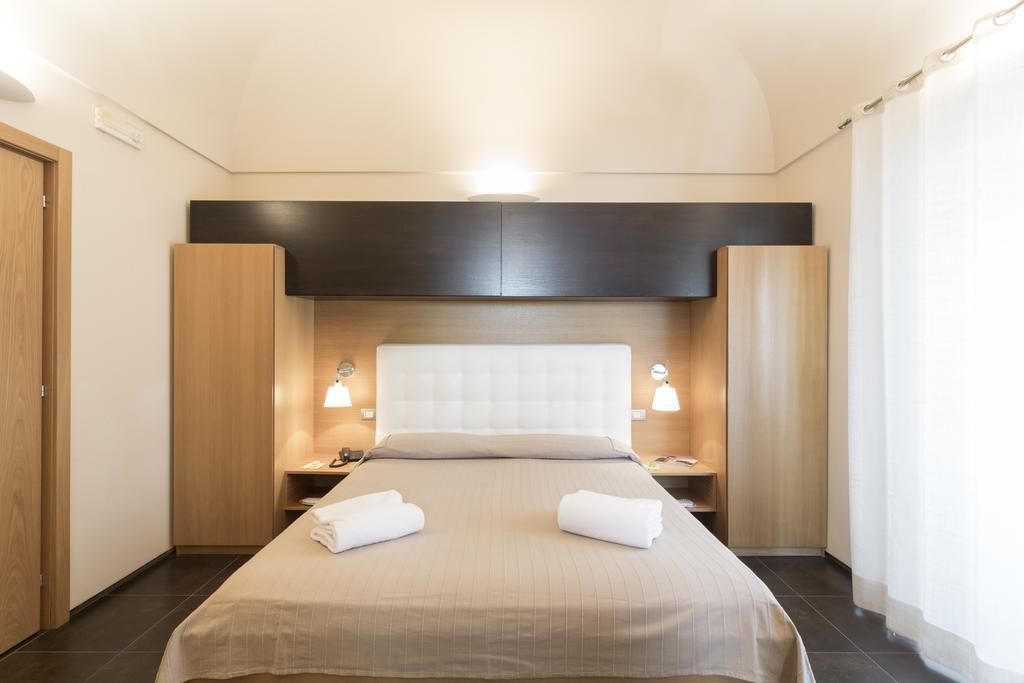 Hotel Novecento Scicli Dış mekan fotoğraf