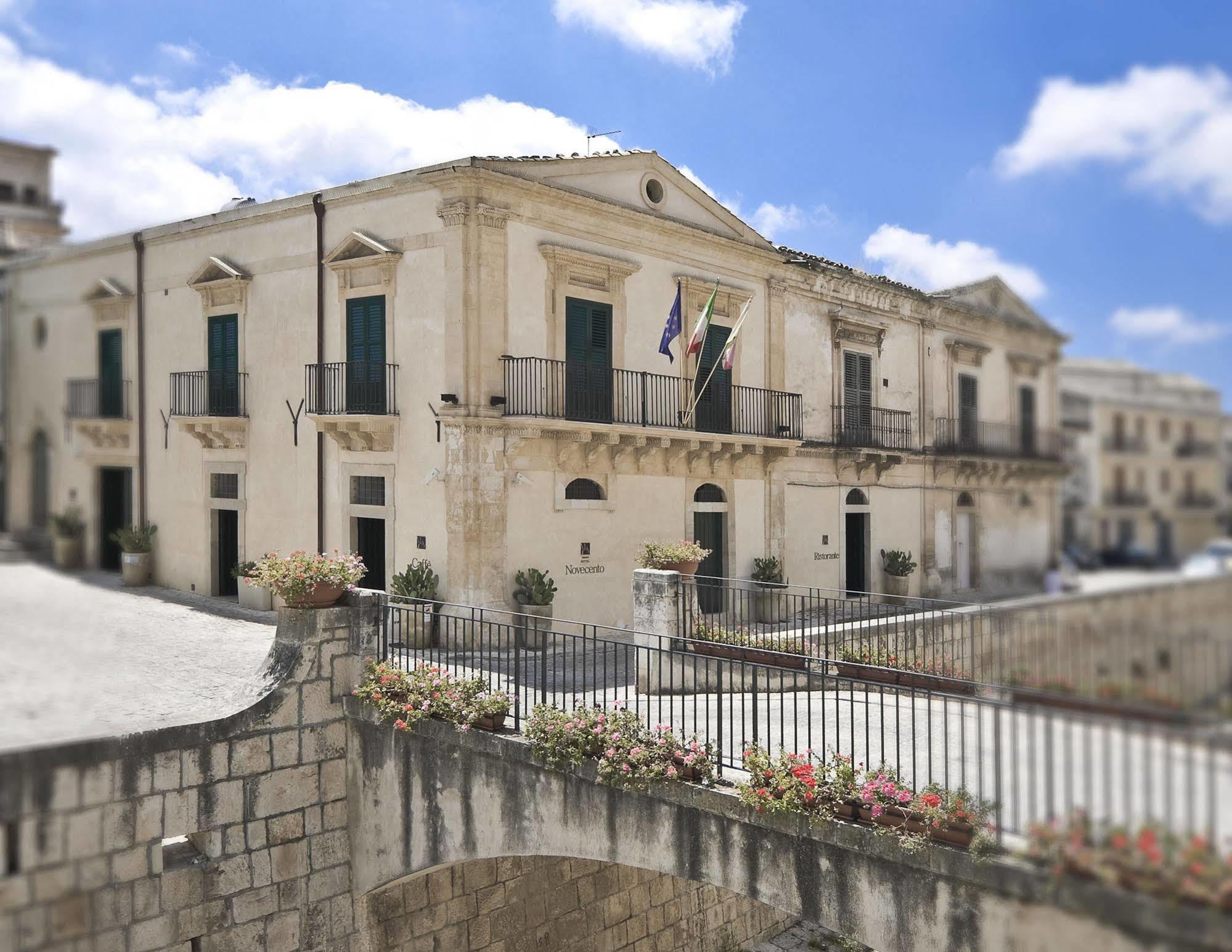 Hotel Novecento Scicli Dış mekan fotoğraf