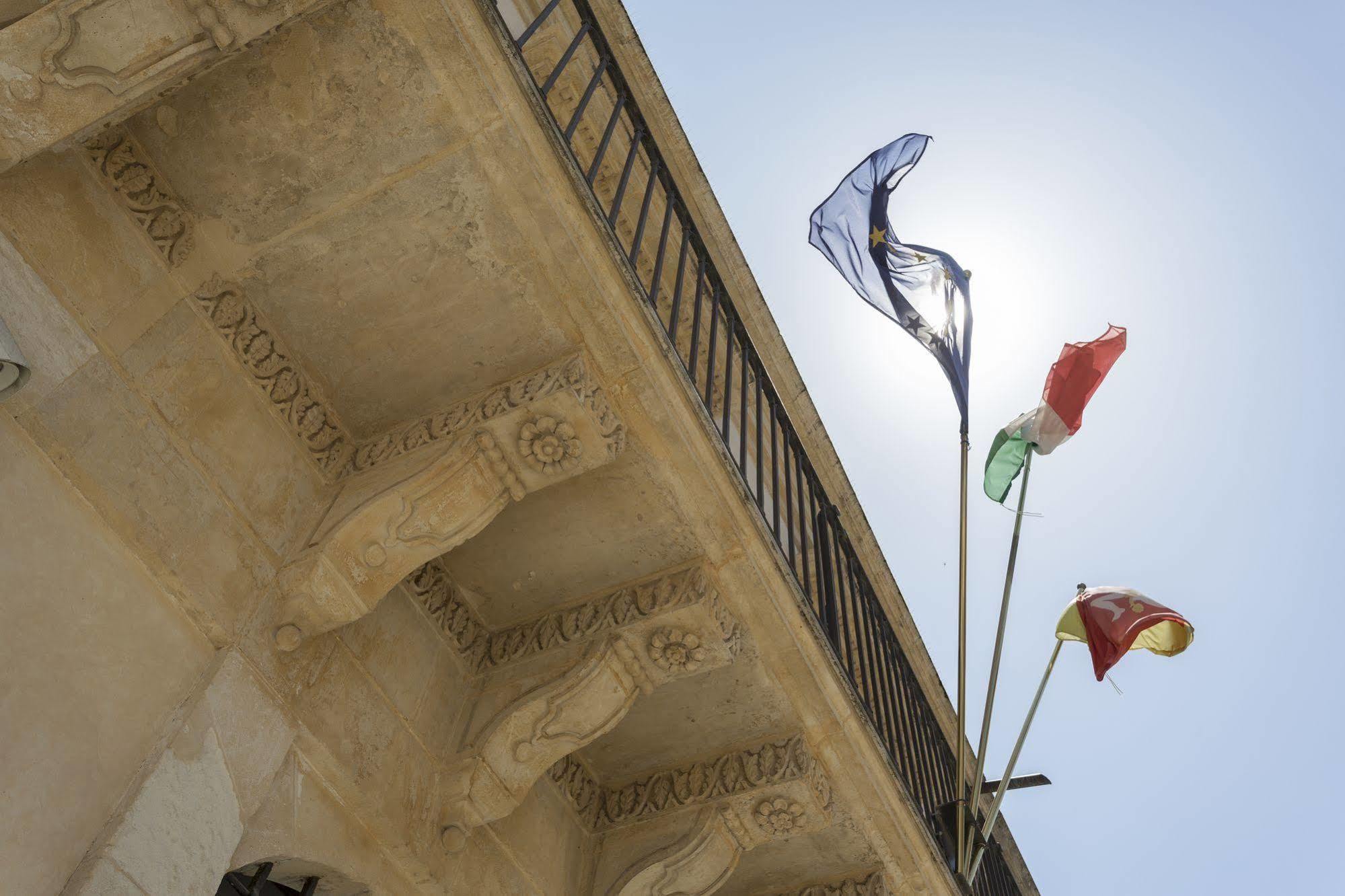 Hotel Novecento Scicli Dış mekan fotoğraf
