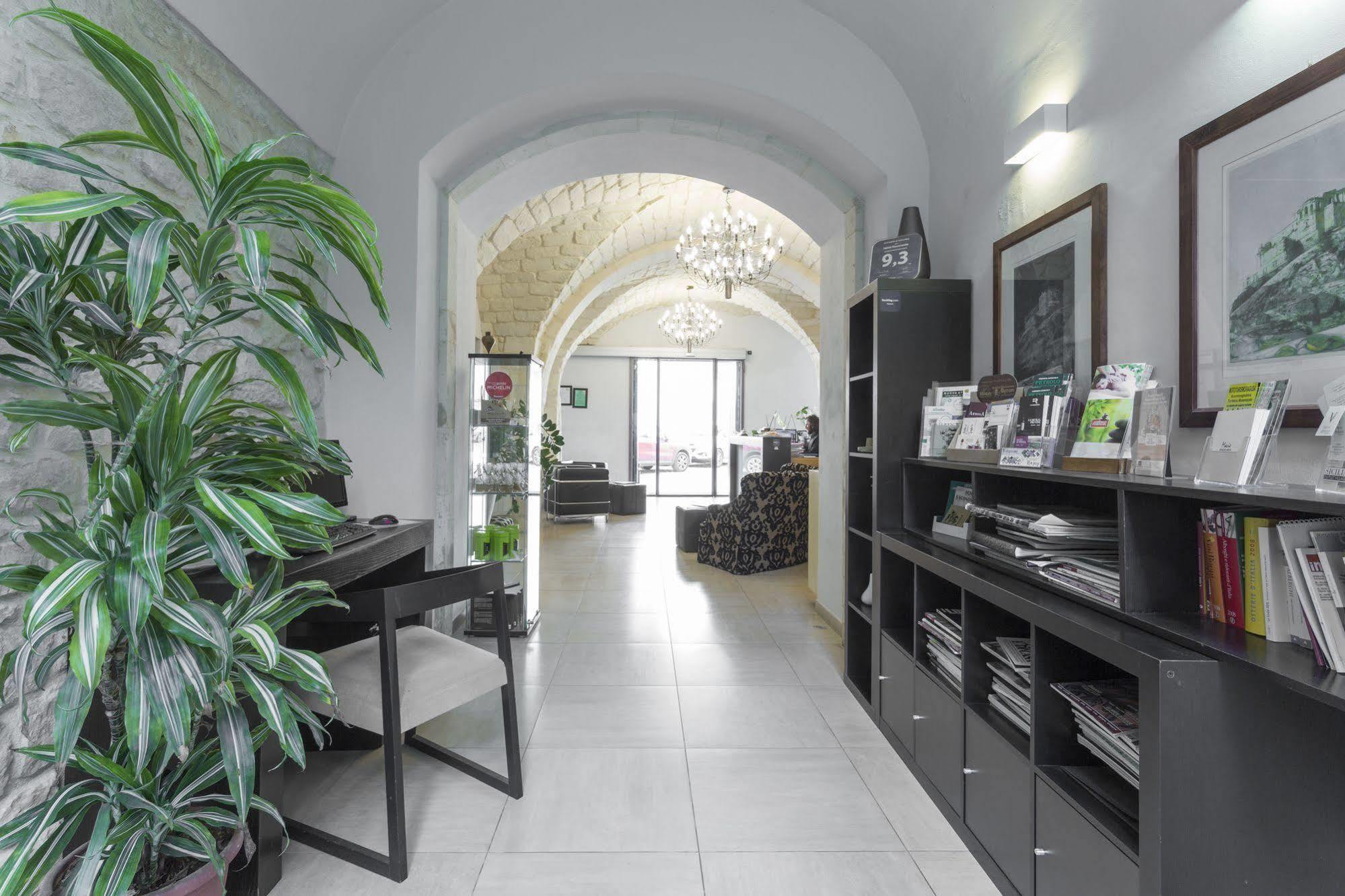 Hotel Novecento Scicli Dış mekan fotoğraf